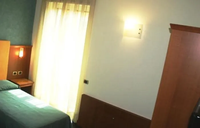 Hotel Sant'ambrogio 2*