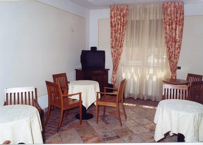 Hotel Sant'ambrogio 2*